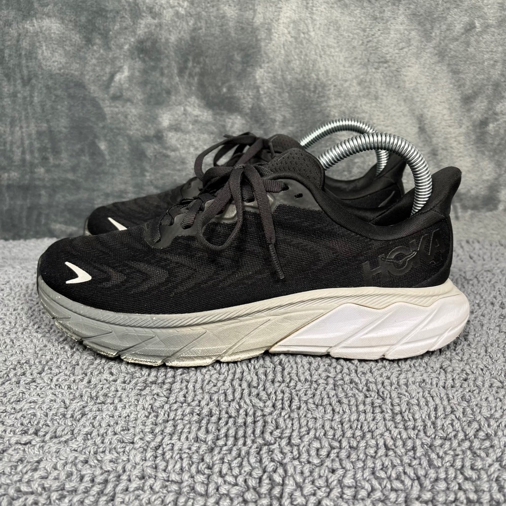Hoka Arahi 6 Womens 7 Black White Running Shoes 1123195 BWHT Stability Sneakers